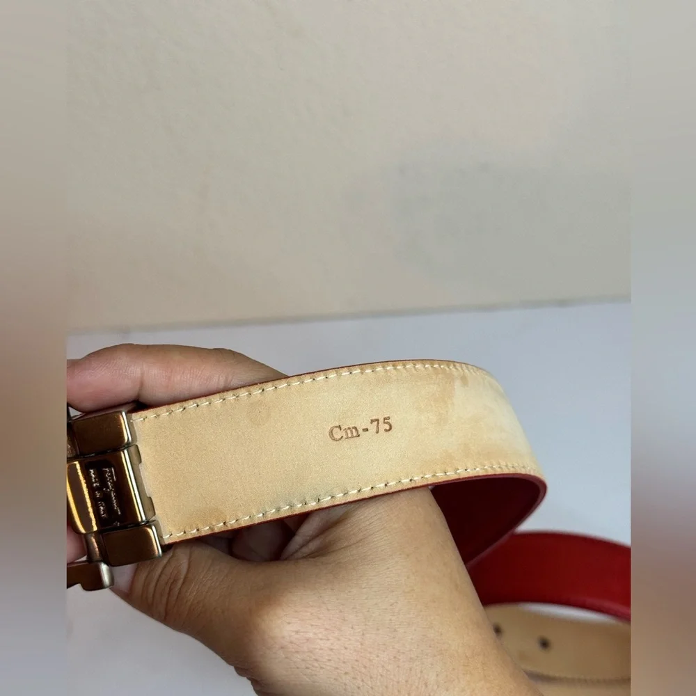 Salvatore Ferragamo Silver Metal Buckle Red Leather Belt 75cm